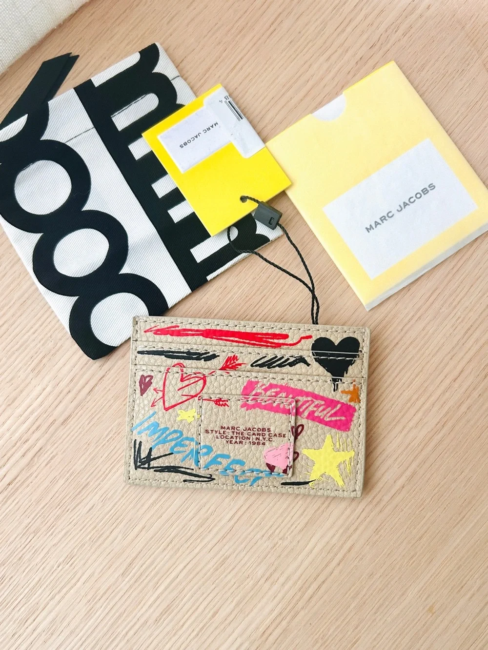 NWT💋Marc Jacobs The Punk Scribble Card Case Leather Tattoo Beige Y2k Kiss Gift
